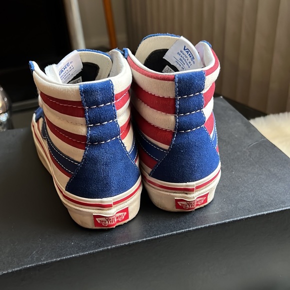 Van’s skateboard shoe, size 3,5 - Picture 3 of 6